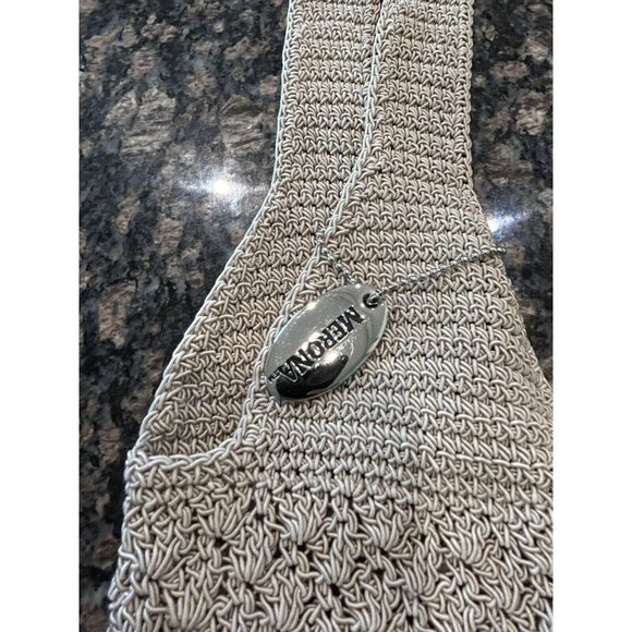 12.5” x 12.5" MERONA Tan Woven CROCHET 2 Handles SNAP CLOSE Lined BAG - Picture 3 of 8